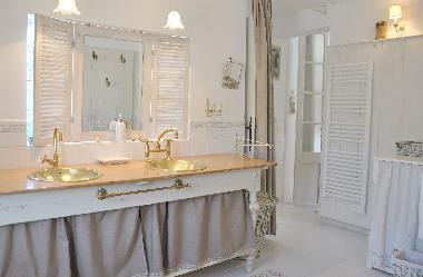 Maison de vacances /en/au Propiac (Drme)ou appartement ou maison de vacances