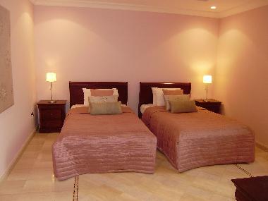 Maison de vacances �/en/au Frond F (Dubayy)ou appartement ou maison de vacances