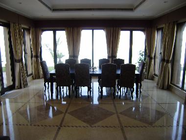 Maison de vacances �/en/au Frond F (Dubayy)ou appartement ou maison de vacances