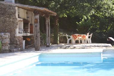 Appartement de vacances �/en/au N�oules (Var)ou appartement ou maison de vacances