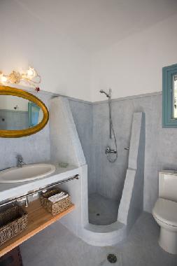 Maison de vacances �/en/au GLOSSA (Magnisia)ou appartement ou maison de vacances