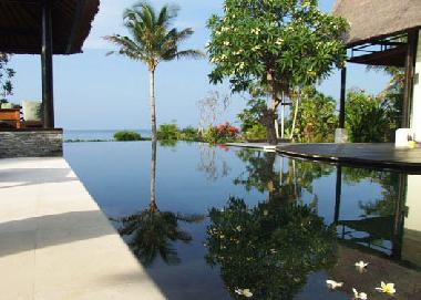 Maison de vacances �/en/au Dencarik (Bali)ou appartement ou maison de vacances