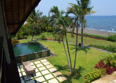 Maison de vacances �/en/au Dencarik (Bali)ou appartement ou maison de vacances