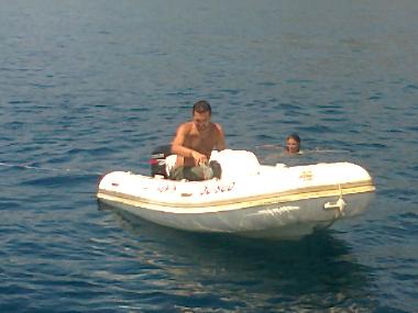 Bateau /en/au barcars (Pyrnes-Orientales)ou appartement ou maison de vacances