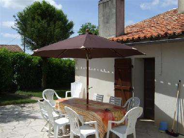 Maison de vacances �/en/au Civray (Vienne)ou appartement ou maison de vacances