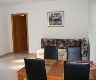 Maison de vacances /en/au Okrug Gornji (Splitsko-Dalmatinska)ou appartement ou maison de vacances