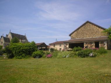 Maison de vacances �/en/au La Coquille (Dordogne)ou appartement ou maison de vacances