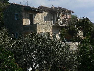 Maison de vacances �/en/au Glossa (Magnisia)ou appartement ou maison de vacances