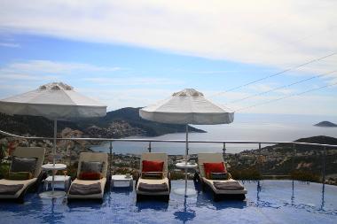 Maison de vacances /en/au kalkan (Antalya)ou appartement ou maison de vacances