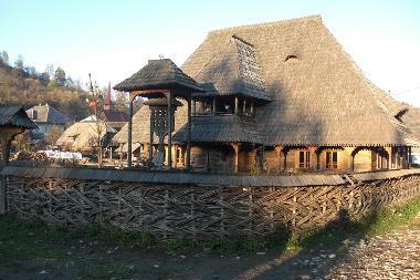 Maison de vacances �/en/au Ieud (Maramures)ou appartement ou maison de vacances