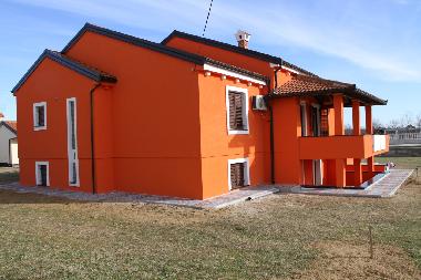 Bateau �/en/au Nin (Zadarska)ou appartement ou maison de vacances
