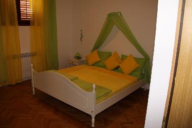 Bateau �/en/au Nin (Zadarska)ou appartement ou maison de vacances