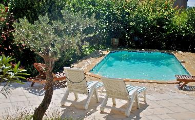 Maison de vacances /en/au AUPS (Var)ou appartement ou maison de vacances