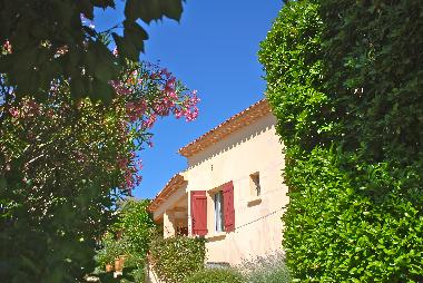 Maison de vacances /en/au AUPS (Var)ou appartement ou maison de vacances