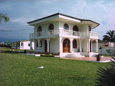 Maison de vacances �/en/au chinauta (Cundinamarca)ou appartement ou maison de vacances