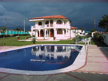 Maison de vacances �/en/au chinauta (Cundinamarca)ou appartement ou maison de vacances