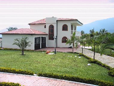 Maison de vacances �/en/au chinauta (Cundinamarca)ou appartement ou maison de vacances