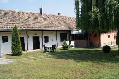 Maison de vacances �/en/au Varalja (Tolna)ou appartement ou maison de vacances