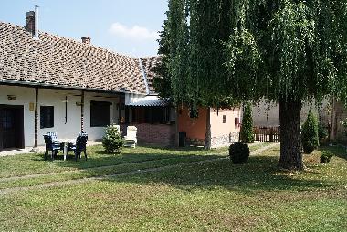 Maison de vacances �/en/au Varalja (Tolna)ou appartement ou maison de vacances