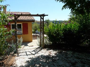 Maison de vacances �/en/au Doissat (Dordogne)ou appartement ou maison de vacances