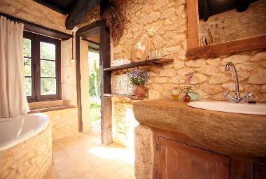 Maison de vacances �/en/au Varaignes (Dordogne)ou appartement ou maison de vacances