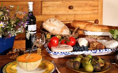 Maison de vacances �/en/au Varaignes (Dordogne)ou appartement ou maison de vacances