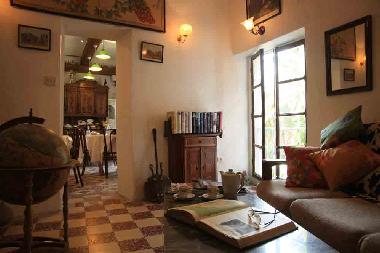 Chambre avec petit d�jeuner �/en/au Beziers (H�rault)ou appartement ou maison de vacances