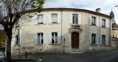 Maison de vacances �/en/au Riberac (Dordogne)ou appartement ou maison de vacances