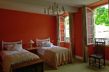 Maison de vacances �/en/au Riberac (Dordogne)ou appartement ou maison de vacances