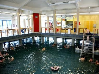 Maison de vacances �/en/au H�viz (Zala)ou appartement ou maison de vacances