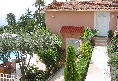 Chambre avec petit djeuner /en/au Golfe Juan (Alpes-Maritimes)ou appartement ou maison de vacances