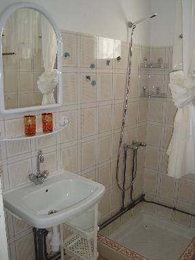 Maison de vacances �/en/au Midoun (Madanin)ou appartement ou maison de vacances