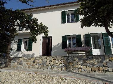 Villa /en/au Piani Cipressa (Imperia)ou appartement ou maison de vacances