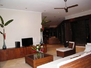 SALON  / TV / RADIO/ WIFI