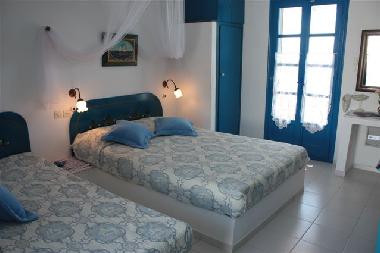Htel /en/au Antiparos (Kyklades)ou appartement ou maison de vacances