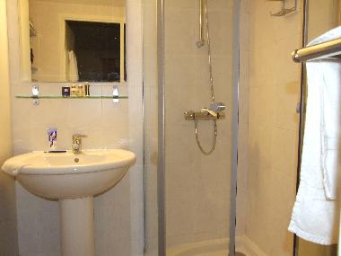 Maison de vacances /en/au St. Cezaire-sur-Siagne (Alpes-Maritimes)ou appartement ou maison de vacances