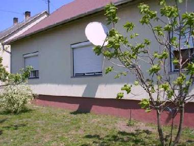 Maison de vacances /en/au Fornadpuszta (Tolna)ou appartement ou maison de vacances