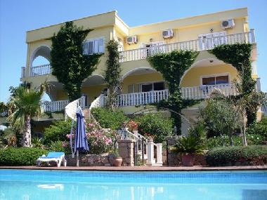 Maison de vacances /en/au Alsancak (Kyrenia)ou appartement ou maison de vacances