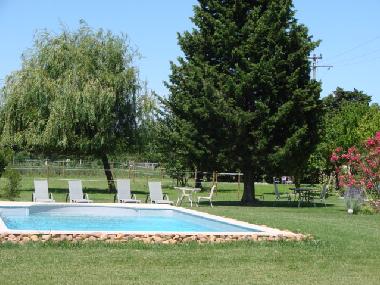 Maison de vacances /en/au Le Thor (Vaucluse)ou appartement ou maison de vacances