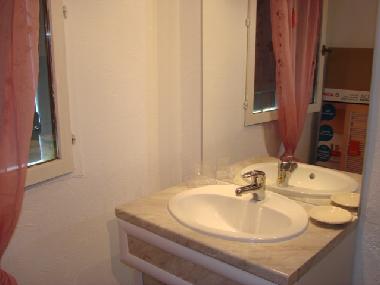 Maison de vacances /en/au Le Thor (Vaucluse)ou appartement ou maison de vacances