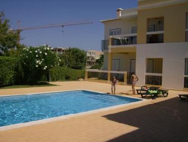 Chambre avec petit djeuner /en/au Alvor (Algarve)ou appartement ou maison de vacances