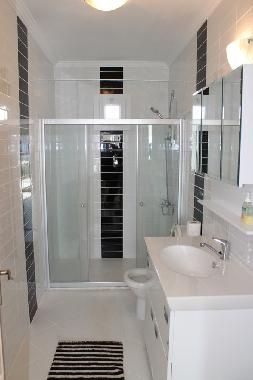 Kusadasi Villa - Salle de douche rez-de-chausse