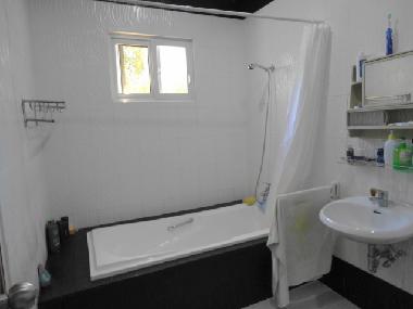 Maison de vacances �/en/au dauin (Negros Oriental)ou appartement ou maison de vacances