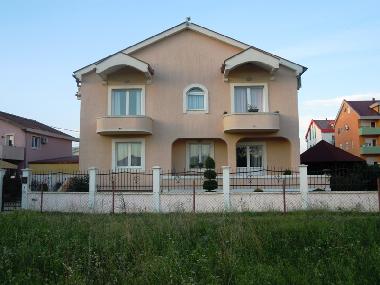 Villa �/en/au Podgorica (Mont�n�gro)ou appartement ou maison de vacances
