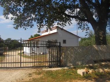 Villa /en/au Svetvincenat (Istarska)ou appartement ou maison de vacances