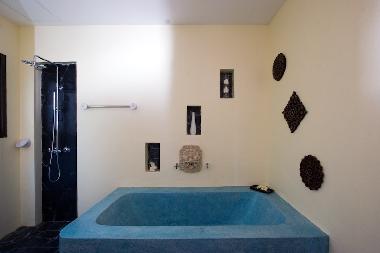 Maison de vacances �/en/au Karon (Phuket)ou appartement ou maison de vacances