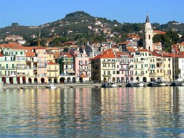 Maison de vacances /en/au Imperia (Imperia)ou appartement ou maison de vacances
