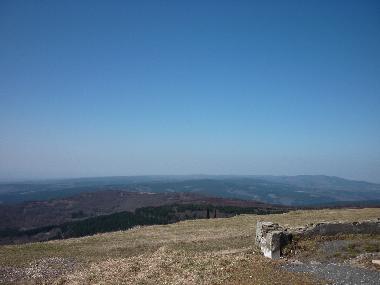 Vue panoramique depuis le Pic de Nore