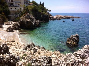 Appartement de vacances �/en/au Dobra Voda/ Veliki Pijesak (Mont�n�gro)ou appartement ou maison de vacances