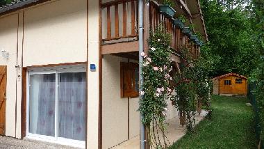 Chalet /en/au Saint-Grons (Cantal)ou appartement ou maison de vacances